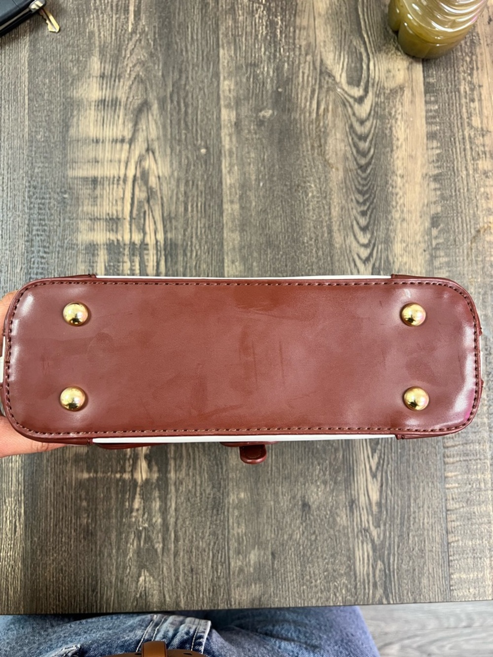 Classic Two-Tone Brown and Cream Vintage style Crossbody Bag - Picture 9 of 10